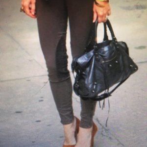 Ladies J Brand Brown Skinny Jean w/velvet Size 27